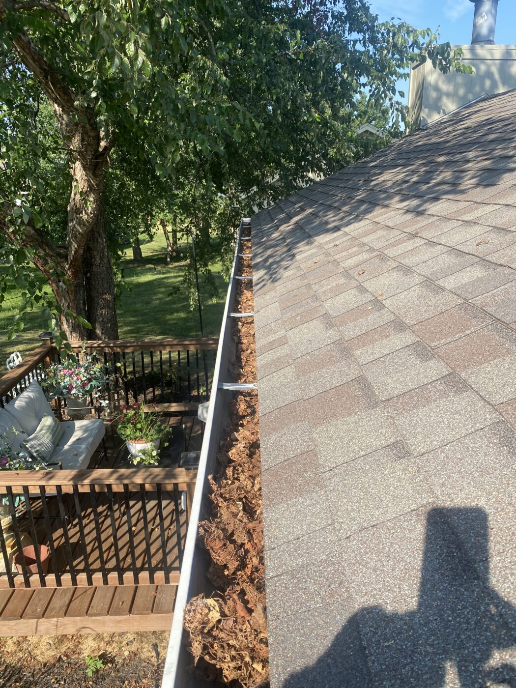 image of a clogged butter in the Missouri area that Gutter Tech cleaned for a customer